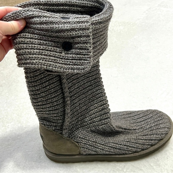 UGG Classic Cardi Knit Grey Boots - Size 10 - Picture 10 of 10
